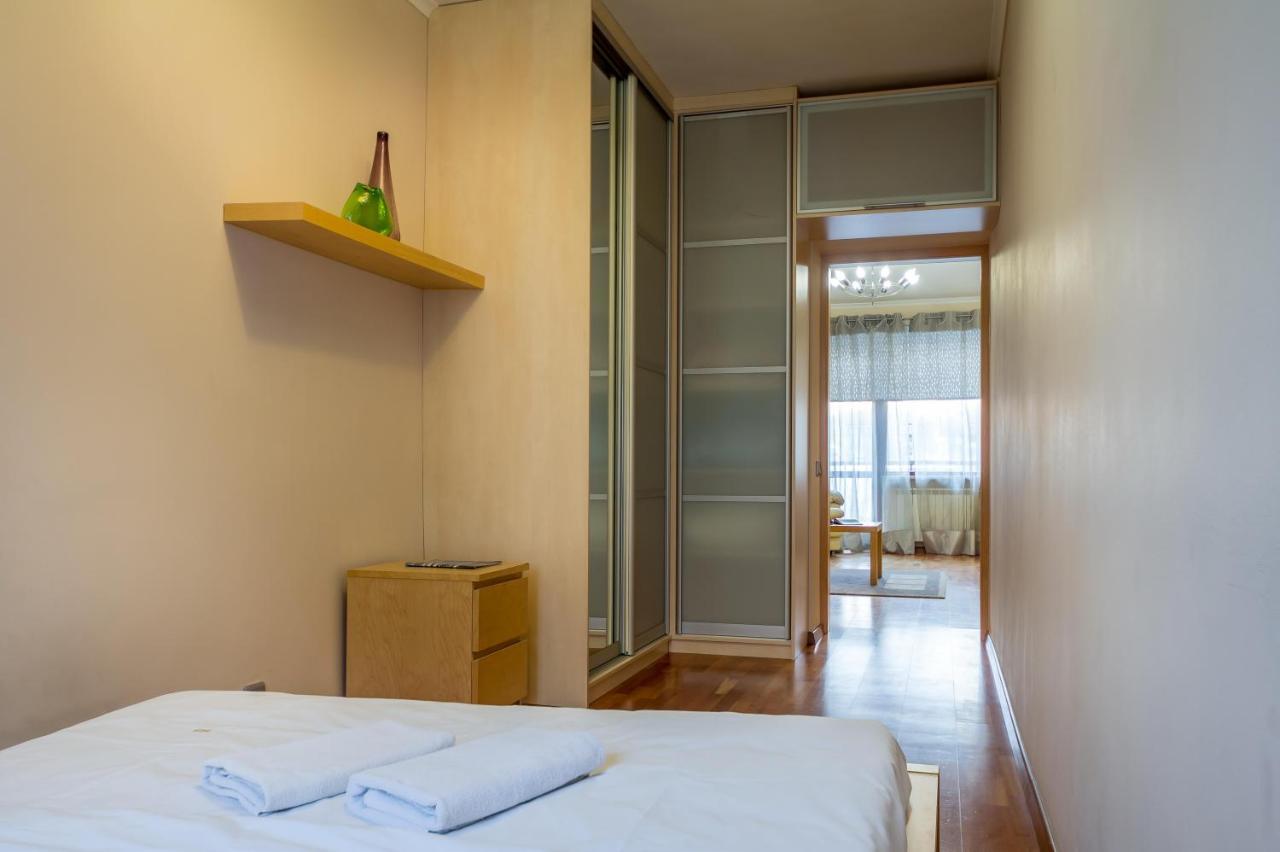 Apartment On Triokhsviatytelska เคียฟ ภายนอก รูปภาพ